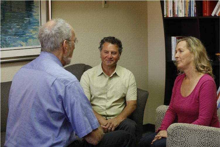 Dr. Joel Crohn conducting a couples therapy session in the Bay Area